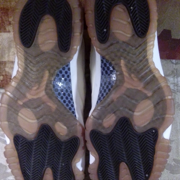 Nike - Picture 3 of 3